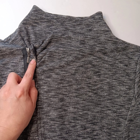 G.H. Bass & Co. sweater jacket, Full Zip, Activewear, Outdoor,sz M, gray. - Picture 10 of 17